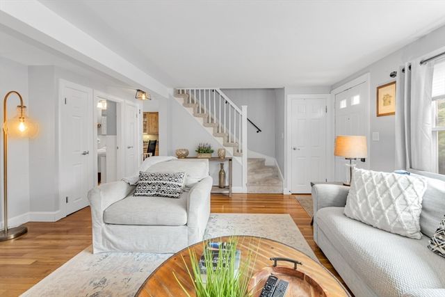 9 Berwick Street, Boston, MA 02132