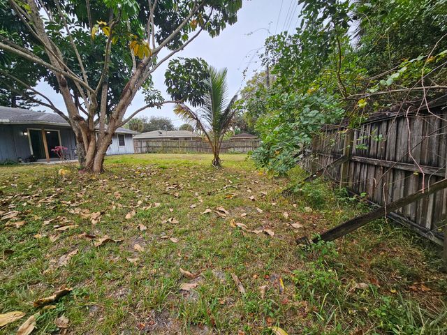 6007 Fort Pierce Boulevard, Fort Pierce, FL 34951