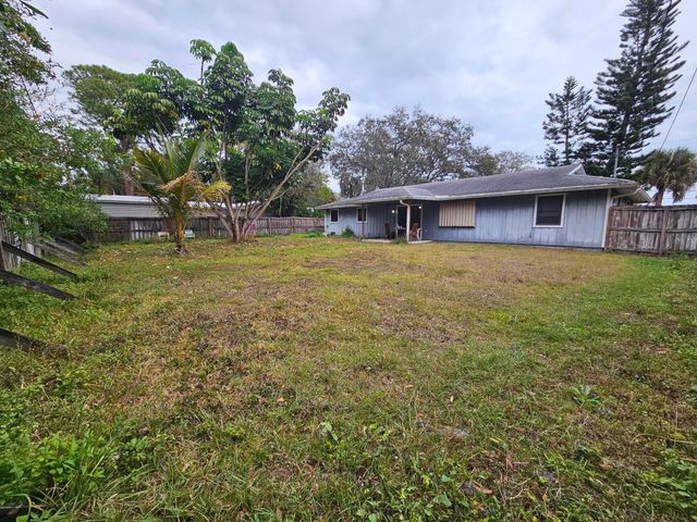 6007 Fort Pierce Boulevard, Fort Pierce, FL 34951