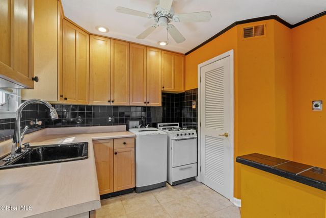 20 Arthur Drive, Albany, NY 12208