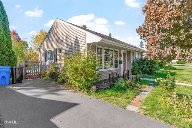 20 Arthur Drive, Albany, NY 12208