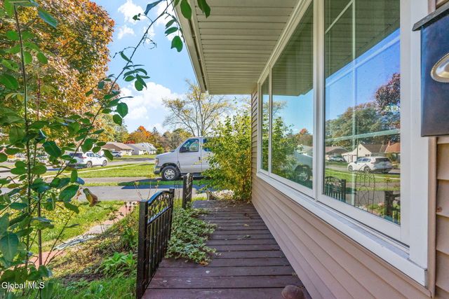 20 Arthur Drive, Albany, NY 12208