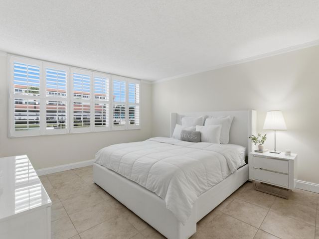 911 Gardenia Drive E 150, Delray Beach, FL 33483