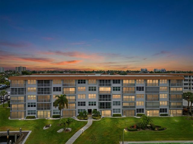 911 Gardenia Drive E 150, Delray Beach, FL 33483