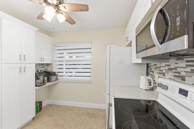 911 Gardenia Drive E 150, Delray Beach, FL 33483