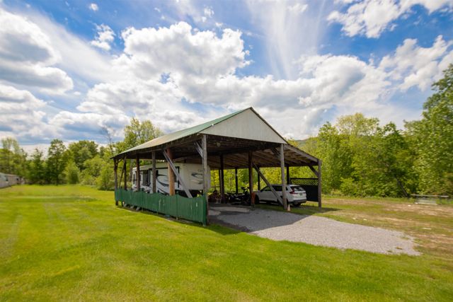 233 Squires Road, Manchester, VT 05255