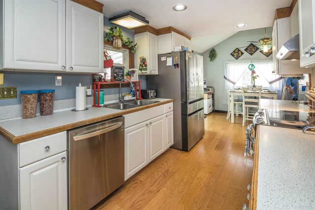 233 Squires Road, Manchester, VT 05255