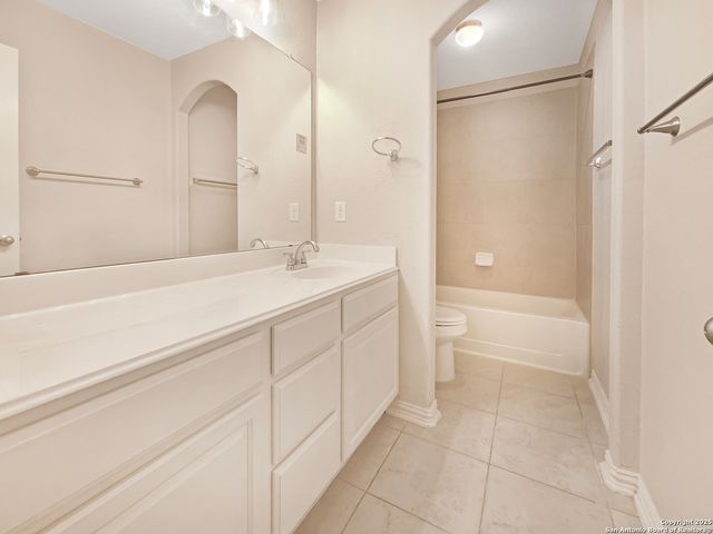 335 Cylamen, New Braunfels, TX 78132