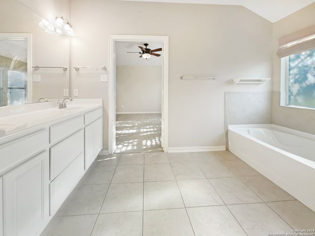 335 Cylamen, New Braunfels, TX 78132