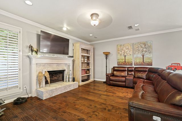 2321 Megan Way, Arlington, TX 76016