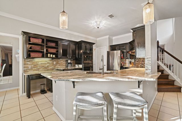 2321 Megan Way, Arlington, TX 76016