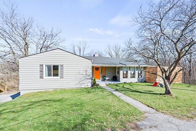 8008 Parkview Avenue, Kansas City, KS 66109