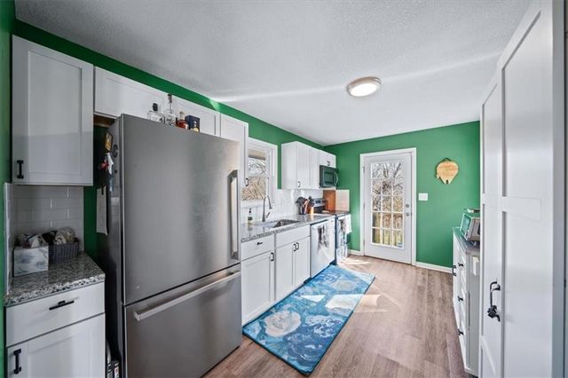 8008 Parkview Avenue, Kansas City, KS 66109