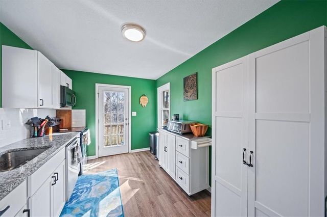 8008 Parkview Avenue, Kansas City, KS 66109