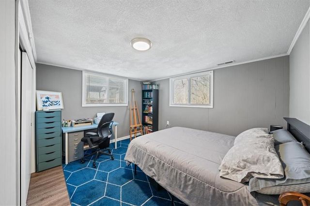 8008 Parkview Avenue, Kansas City, KS 66109