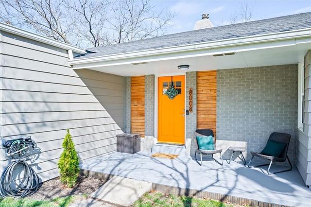 8008 Parkview Avenue, Kansas City, KS 66109