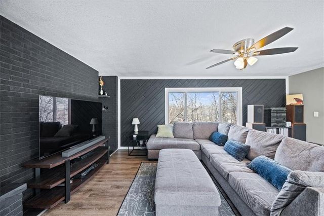 8008 Parkview Avenue, Kansas City, KS 66109