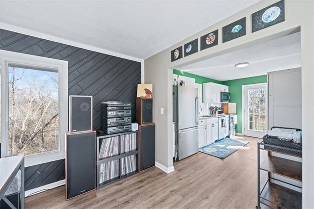 8008 Parkview Avenue, Kansas City, KS 66109