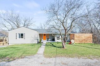 8008 Parkview Avenue, Kansas City, KS 66109