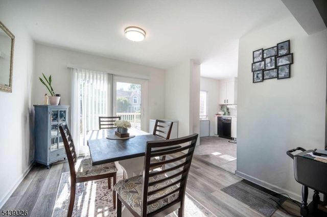 132 Longacre Ct, Hillsborough Twp., NJ 08844