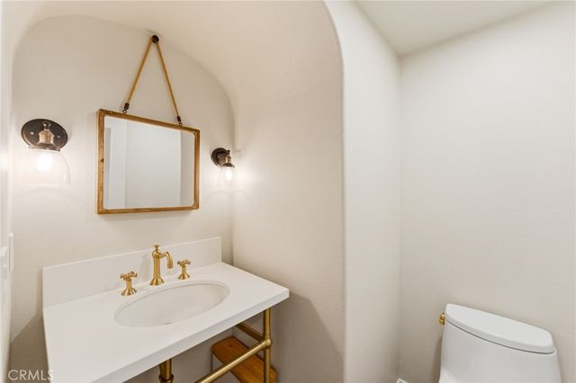 21261 Baeza, Huntington Beach, CA 92648