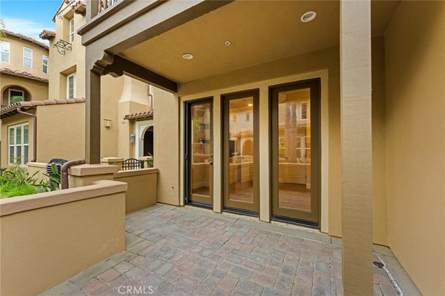 21261 Baeza, Huntington Beach, CA 92648