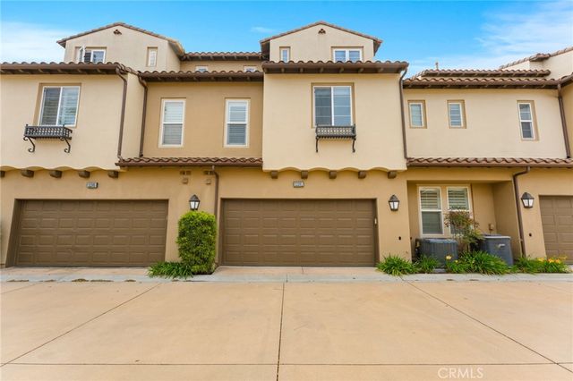 21261 Baeza, Huntington Beach, CA 92648