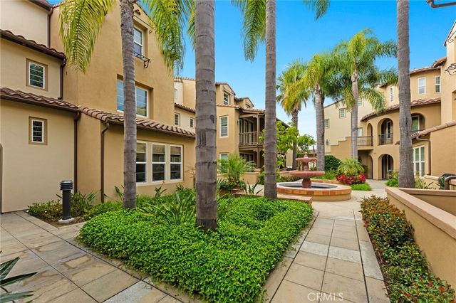 21261 Baeza, Huntington Beach, CA 92648