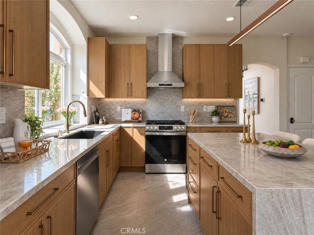 6262 Silverbridge Street, Westminster, CA 92683