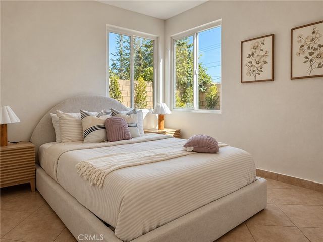 6262 Silverbridge Street, Westminster, CA 92683