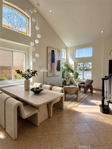 6262 Silverbridge Street, Westminster, CA 92683