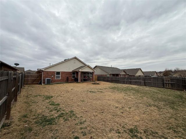 9525 SW 25th Street, Oklahoma City, OK 73128