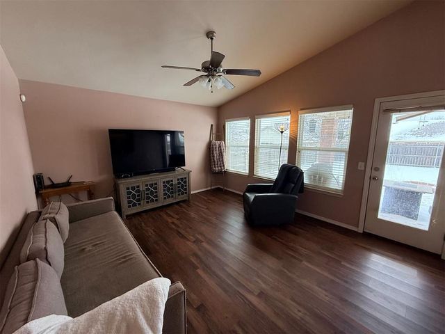 9525 SW 25th Street, Oklahoma City, OK 73128