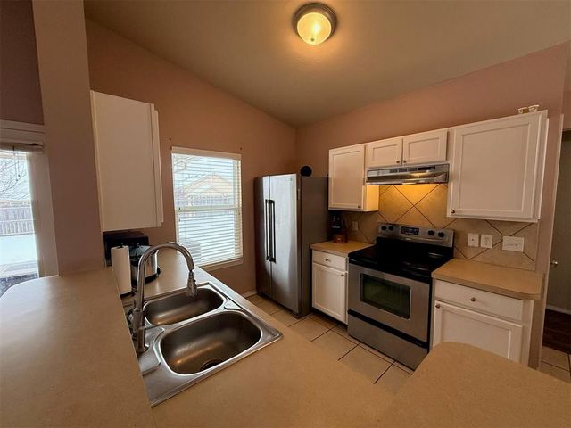 9525 SW 25th Street, Oklahoma City, OK 73128