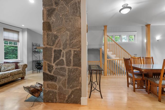 12 Fernwood Lane, Grantham, NH 03753