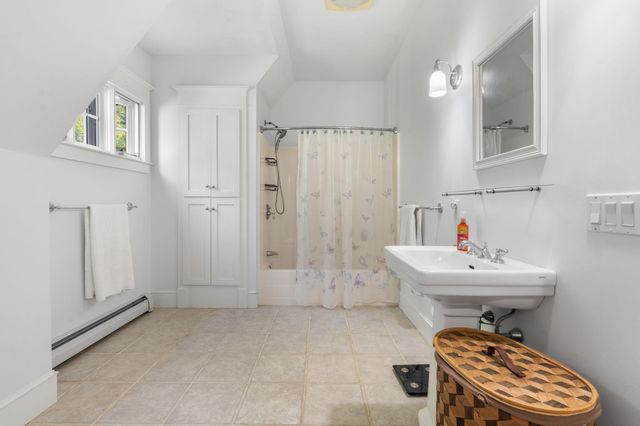 12 Fernwood Lane, Grantham, NH 03753