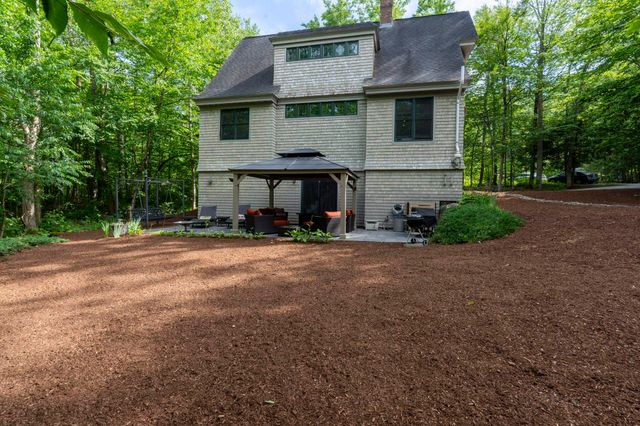 12 Fernwood Lane, Grantham, NH 03753