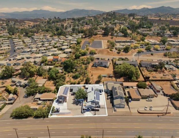8555-57 Winter Gardens Blvd, Lakeside, CA 92040