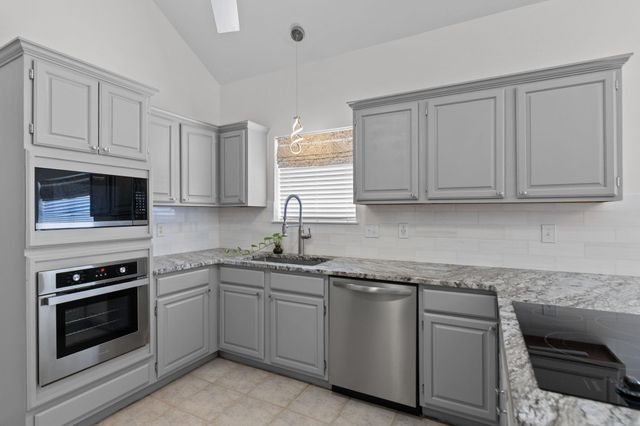 8007 Tustin Drive, Houston, TX 77095