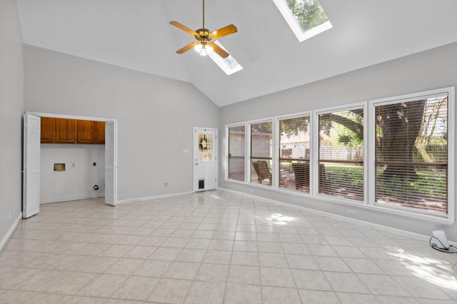 8007 Tustin Drive, Houston, TX 77095