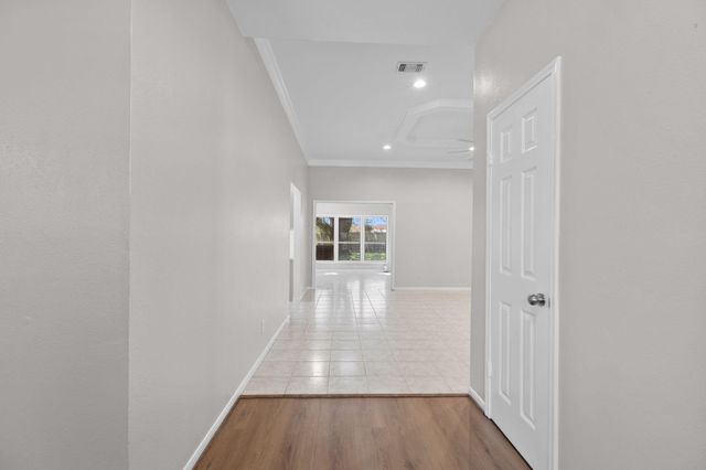 8007 Tustin Drive, Houston, TX 77095