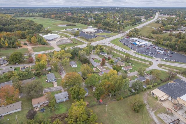 217 Hillcrest Drive, Neosho, MO 64850