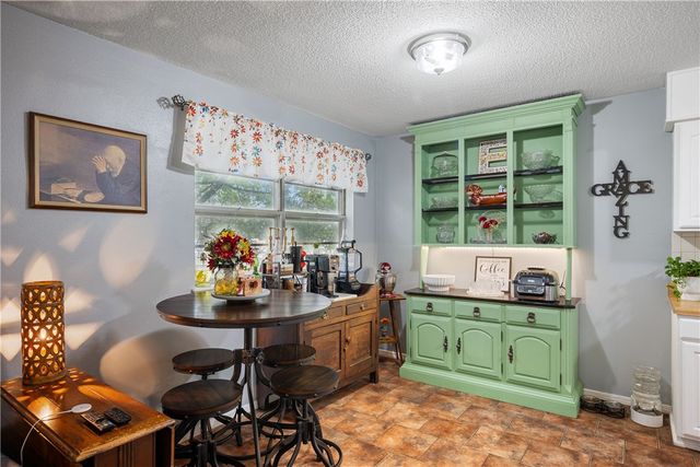 217 Hillcrest Drive, Neosho, MO 64850