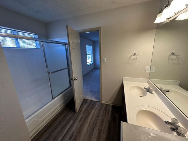 814 Smoke Signal PASS, Pflugerville, TX 78660