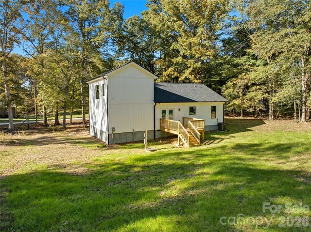 2881 Kiser Road, Winston Salem, NC 27106