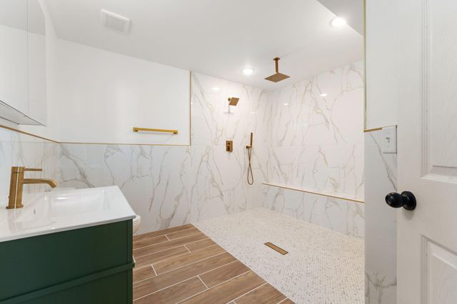 2461 S Hansen Boulevard, Hobart, IN 46342