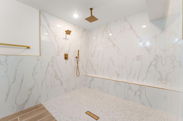 2461 S Hansen Boulevard, Hobart, IN 46342