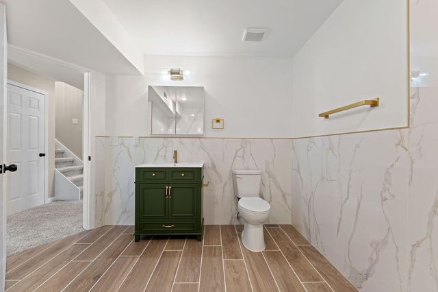 2461 S Hansen Boulevard, Hobart, IN 46342