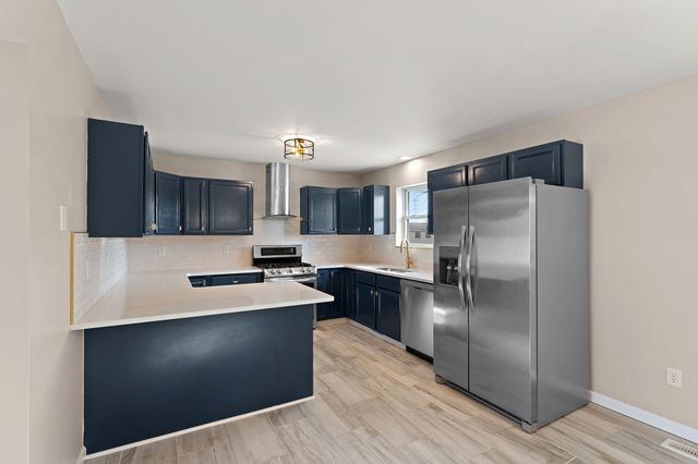 2461 S Hansen Boulevard, Hobart, IN 46342