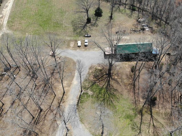 130 Wayne Threatt Rd, Dover, TN 37058